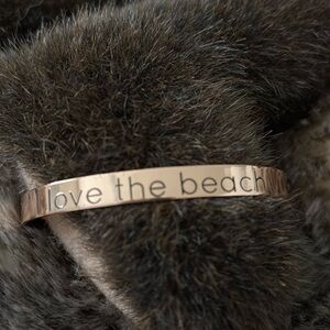 NWOT - I LOVE THE BEACH ADJUSTABLE BANGLE
